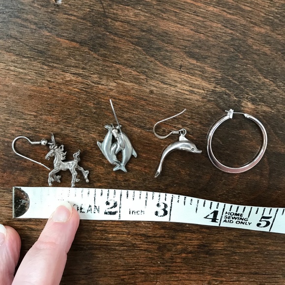 Set of 4 silver tone dangle earrings - Picture 9 of 10